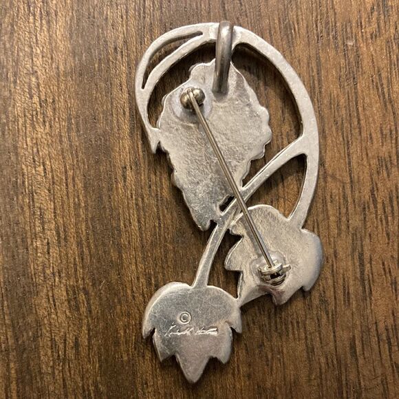 Lovell Designs Signed Grapes On The Vine Pewter Brooch. - Picture 5 of 5